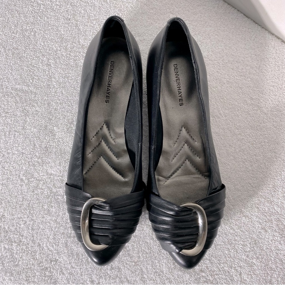 Denver Hayes Black Hallie Pointed Toe Flats W Silver Metal Buckle 8.5